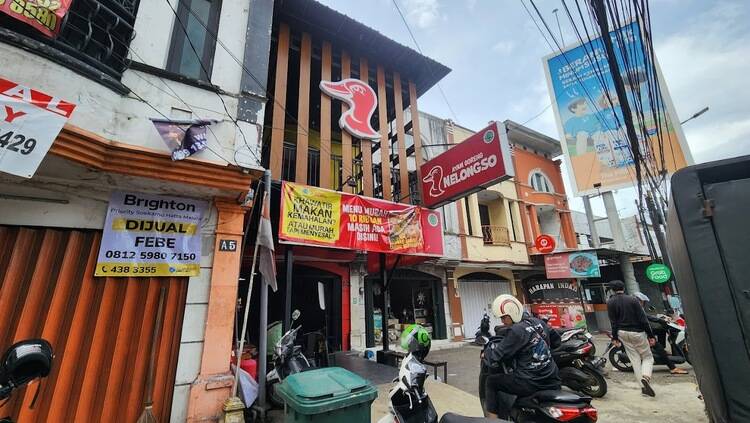 ayam goreng nelongso malang